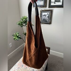 Italian leather hobo shoulder bag - brown - 16”x23”